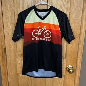 Mountain Bike Jersey, some pilling, size small.